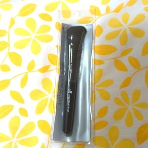 Elf angled blush brush